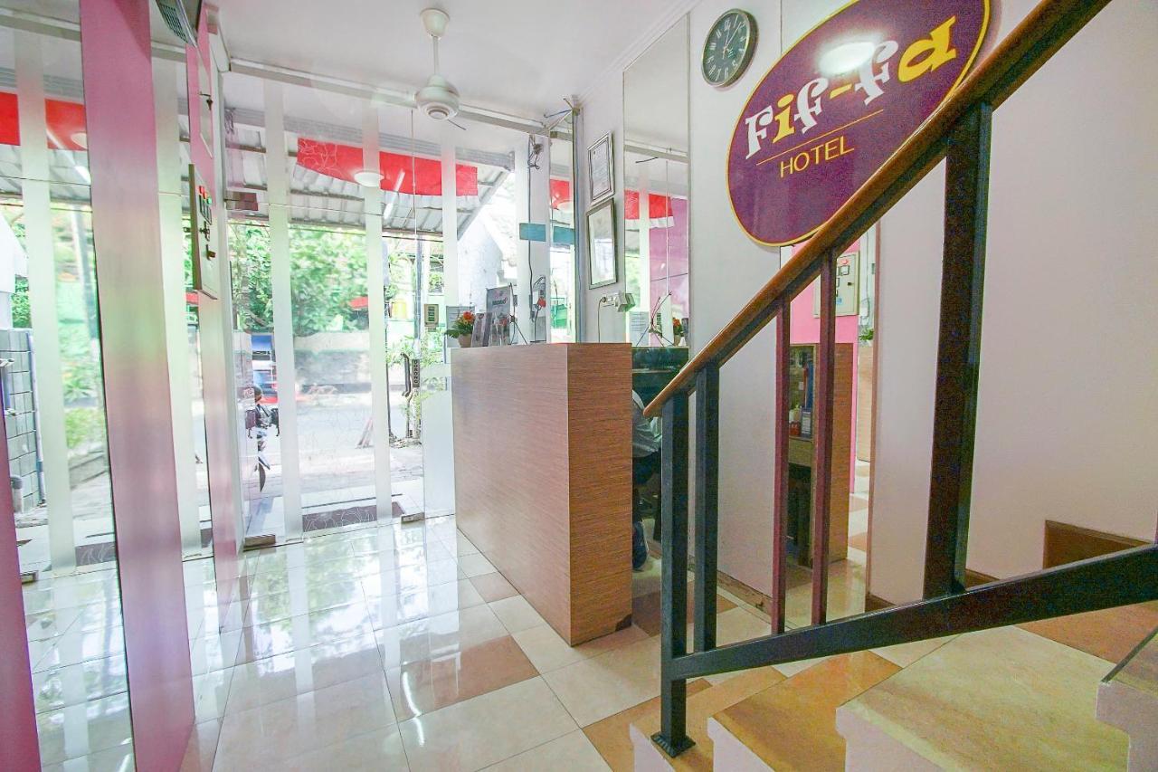Urbanview Hotel Fiffa Kauman Malang Zewnętrze zdjęcie